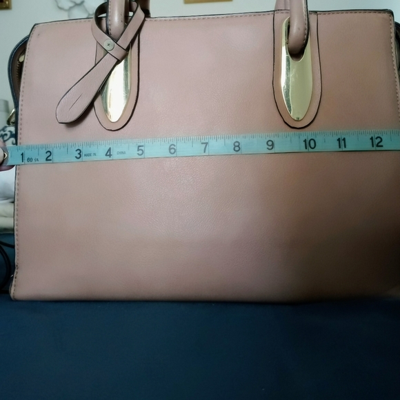 TAN/KHAKI COLOR SHOULDER BAG - Picture 8 of 8